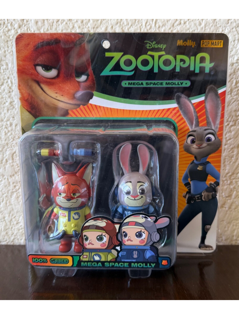 POP MART Molly Disney Zootopia Mega Space 100% Nick Judy Set Sealed Hang Card